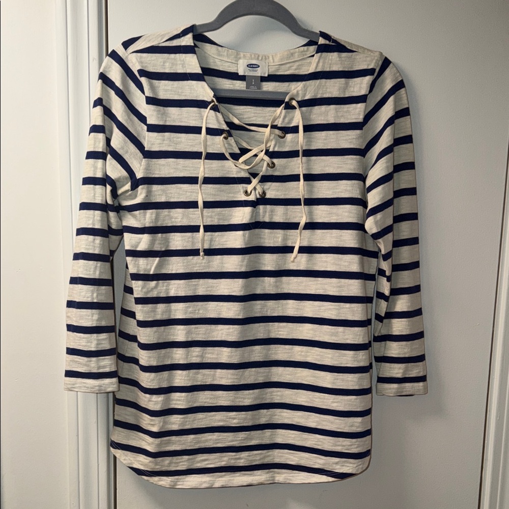 Old Navy Navy and Ivory Long sleeve